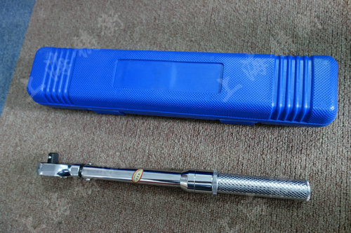 預(yù)置式扭力扳手圖片