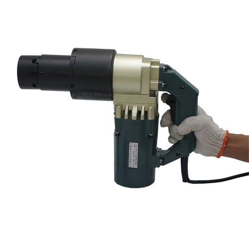 ��Ť�ظߏ���˨늄Ӱ���