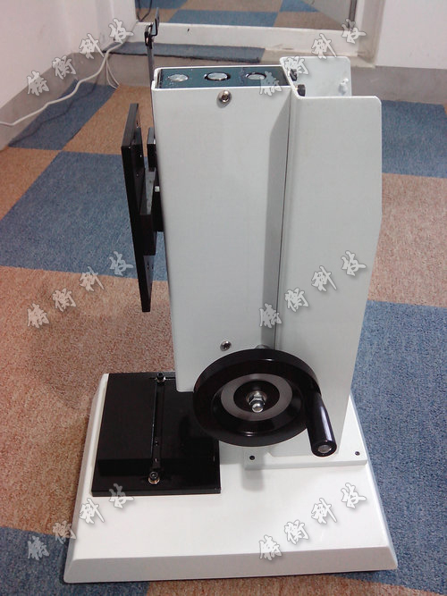 �ք�(d��ng)��ʽ�y(c��)ԇ�_(t��i)�DƬ