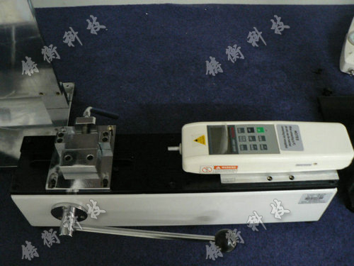 手動(dòng)臥式測(cè)試臺(tái)圖片